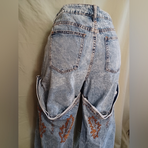 A Fashion Nova Embroider Lets Ride Western Boot Convertable Straight Leg Jeans - Picture 7 of 16